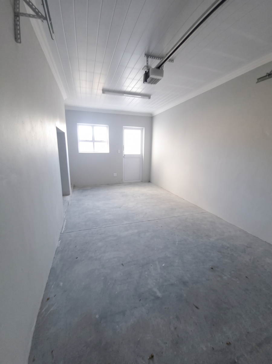 2 Bedroom Property for Sale in Struisbaai Western Cape